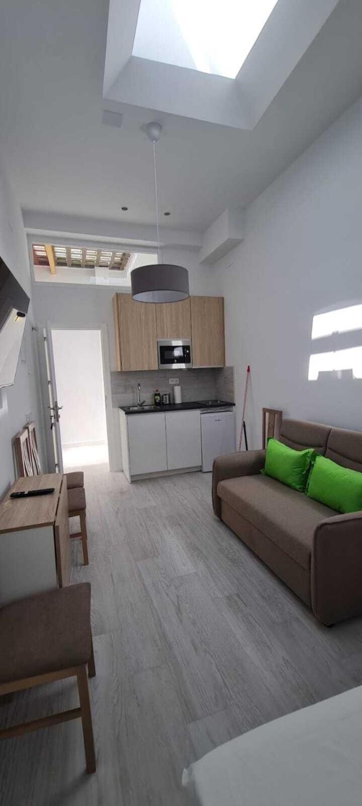 Suites Recien Reformadas Vista Alegre Madrid Esterno foto