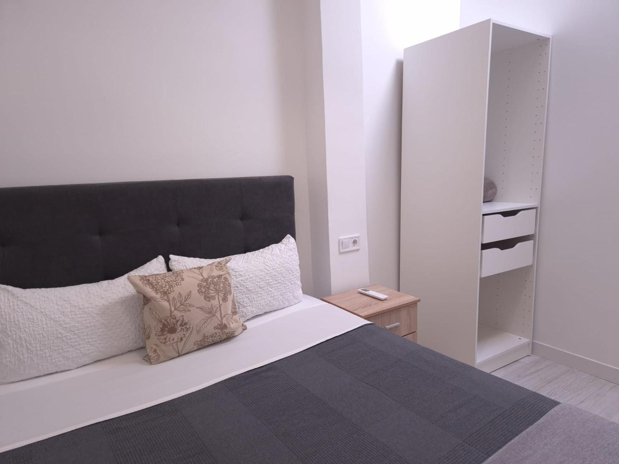 Suites Recien Reformadas Vista Alegre Madrid Esterno foto